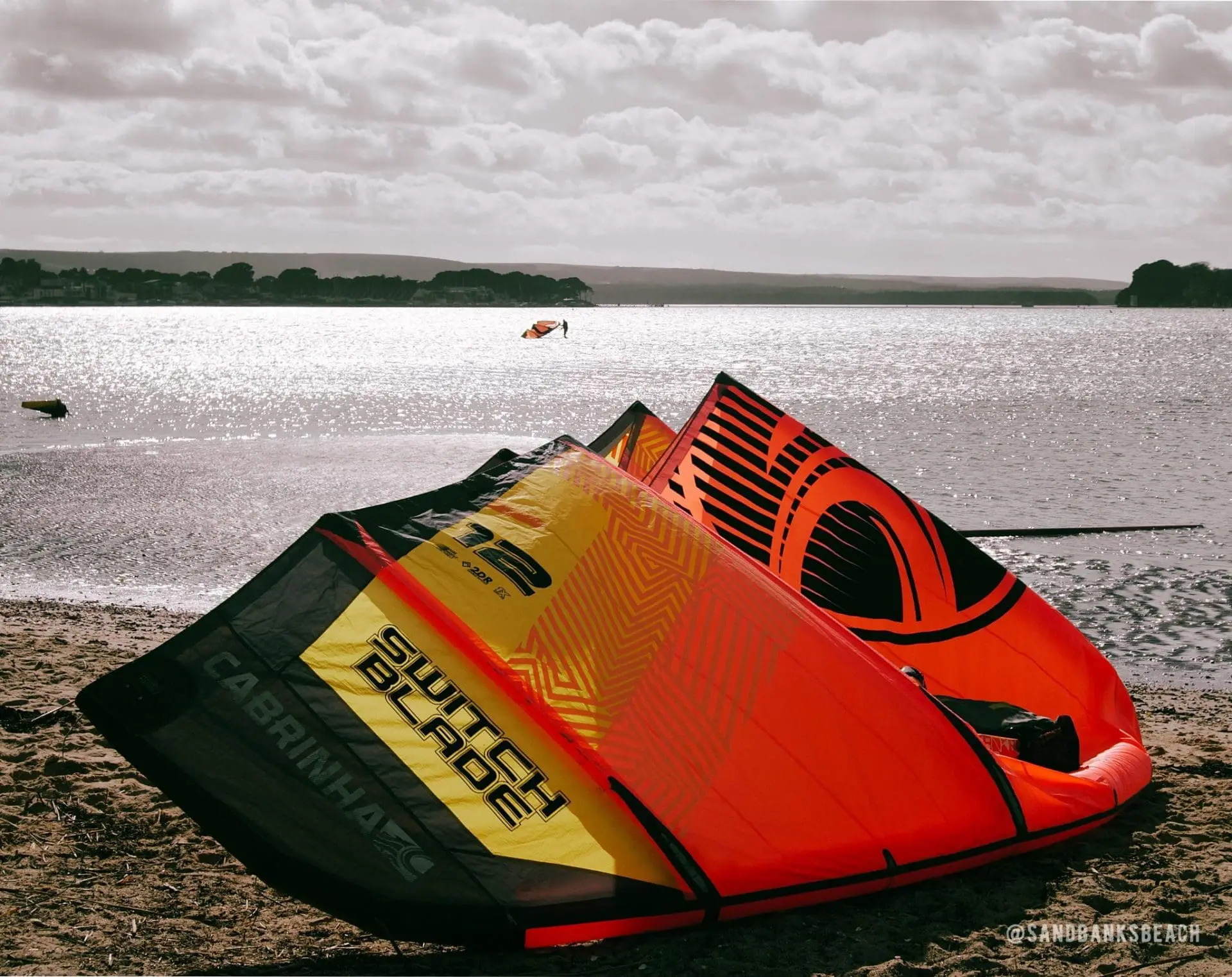 Kitesurfing