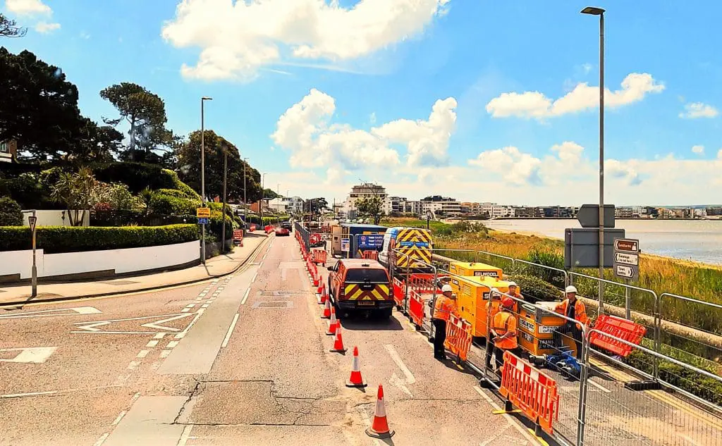 Temporary traffic lights at the junction of Shore Road and Haven Road