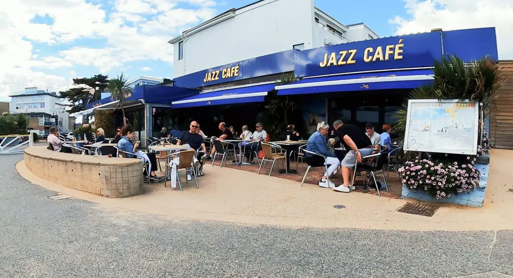 Valentine's Day breakfast at Jazz Café
