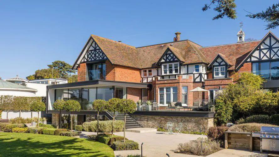 Shore Lodge