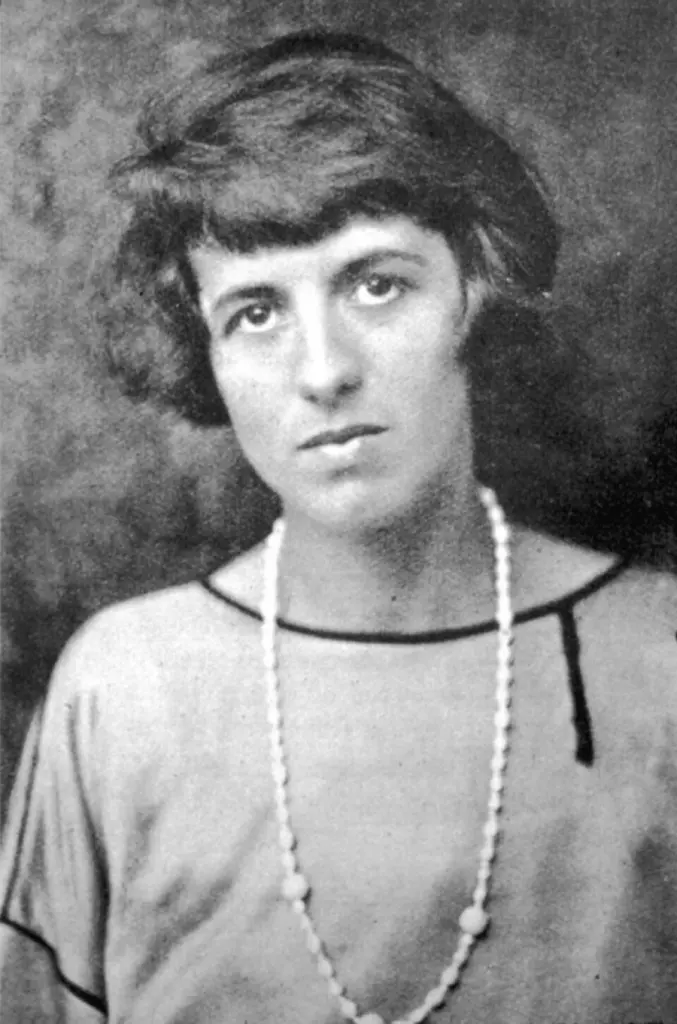 Enid Blyton c. 1923