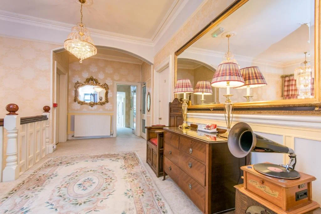 Grovefield Manor Hotel