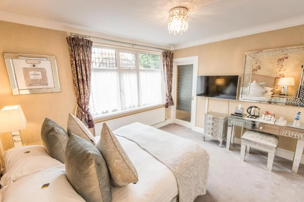 Grovefield Manor Hotel