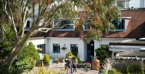 The Knoll House Thumb