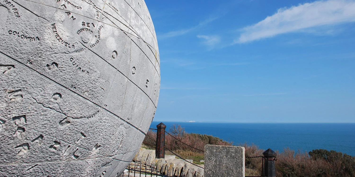 Full Day Jurassic Coast Mini-Coach Tour from Bournemouth