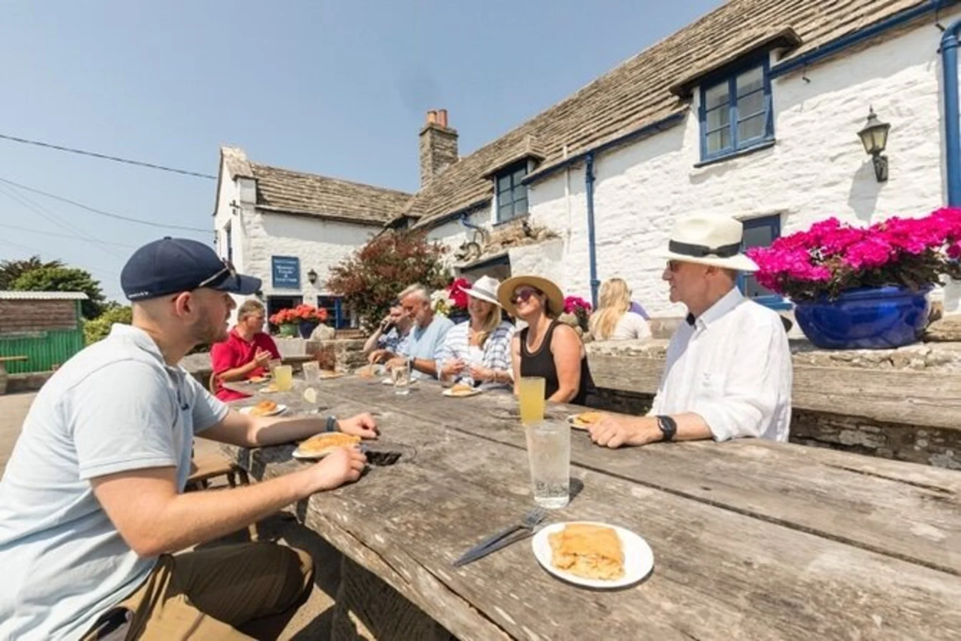 3-Day Jurassic Coast Fossil Hunting and Coastal Tour