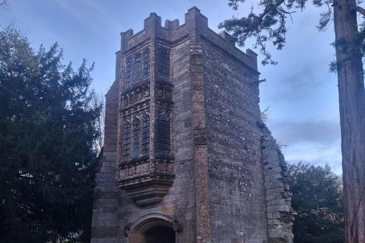 Full Day Guided Small Group Tour of Central Dorset