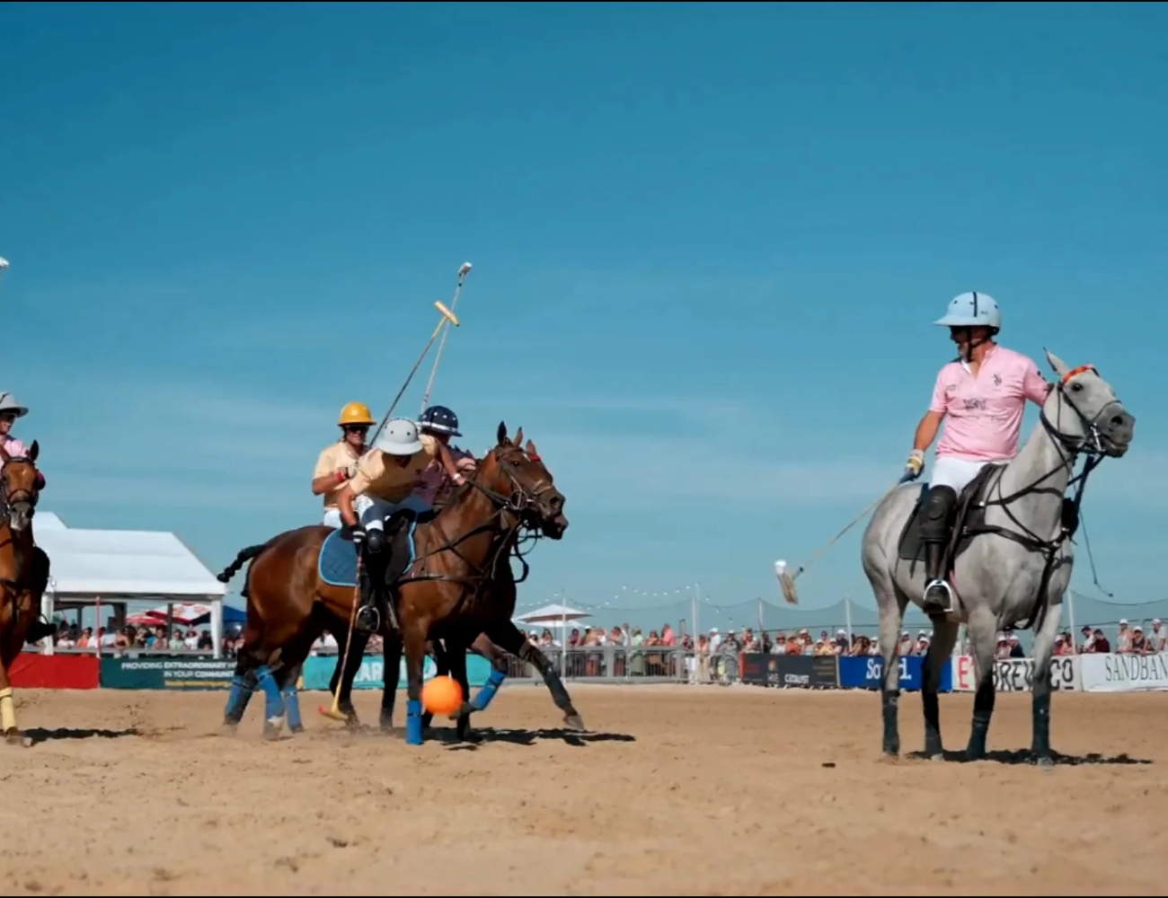 Sandpolo (British Beach Polo Championships)