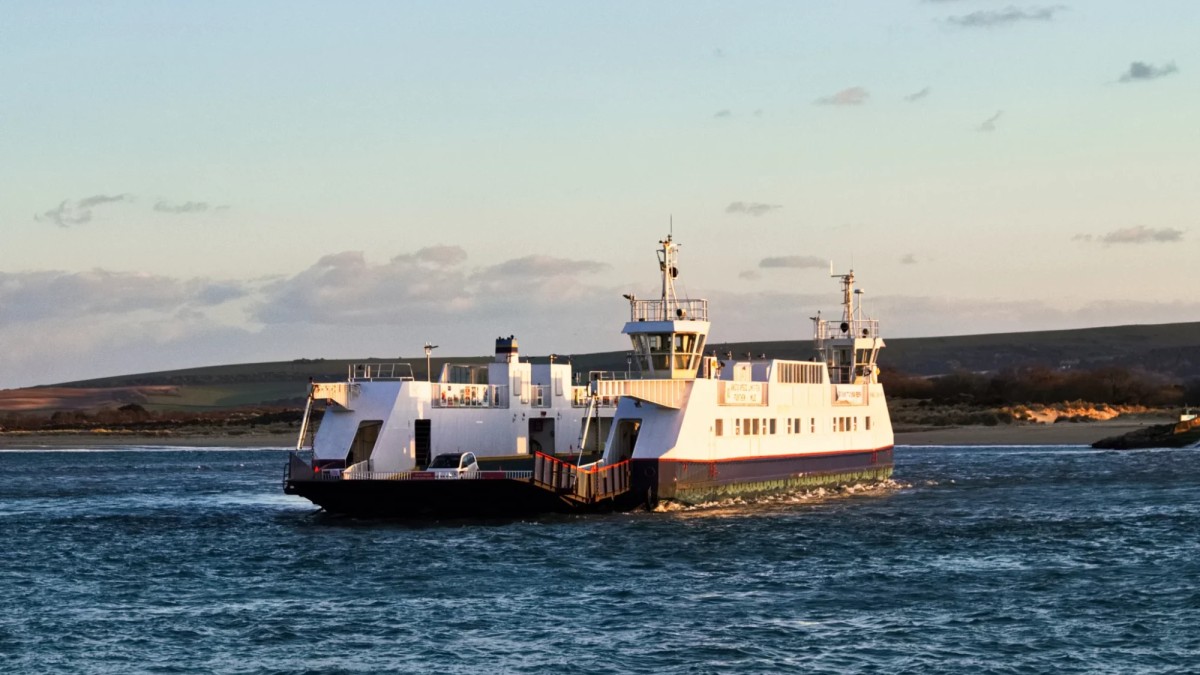 The Sandbanks Chain Ferry