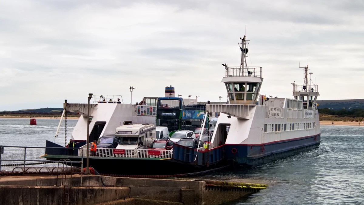 The Sandbanks Chain Ferry