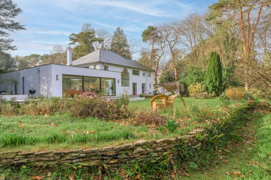 The Garden House (With Beach Hut)