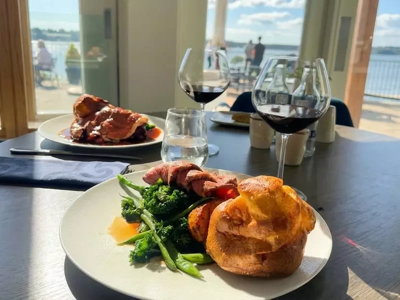 2-Course Sunday Lunch at Harbour Heights Hotel