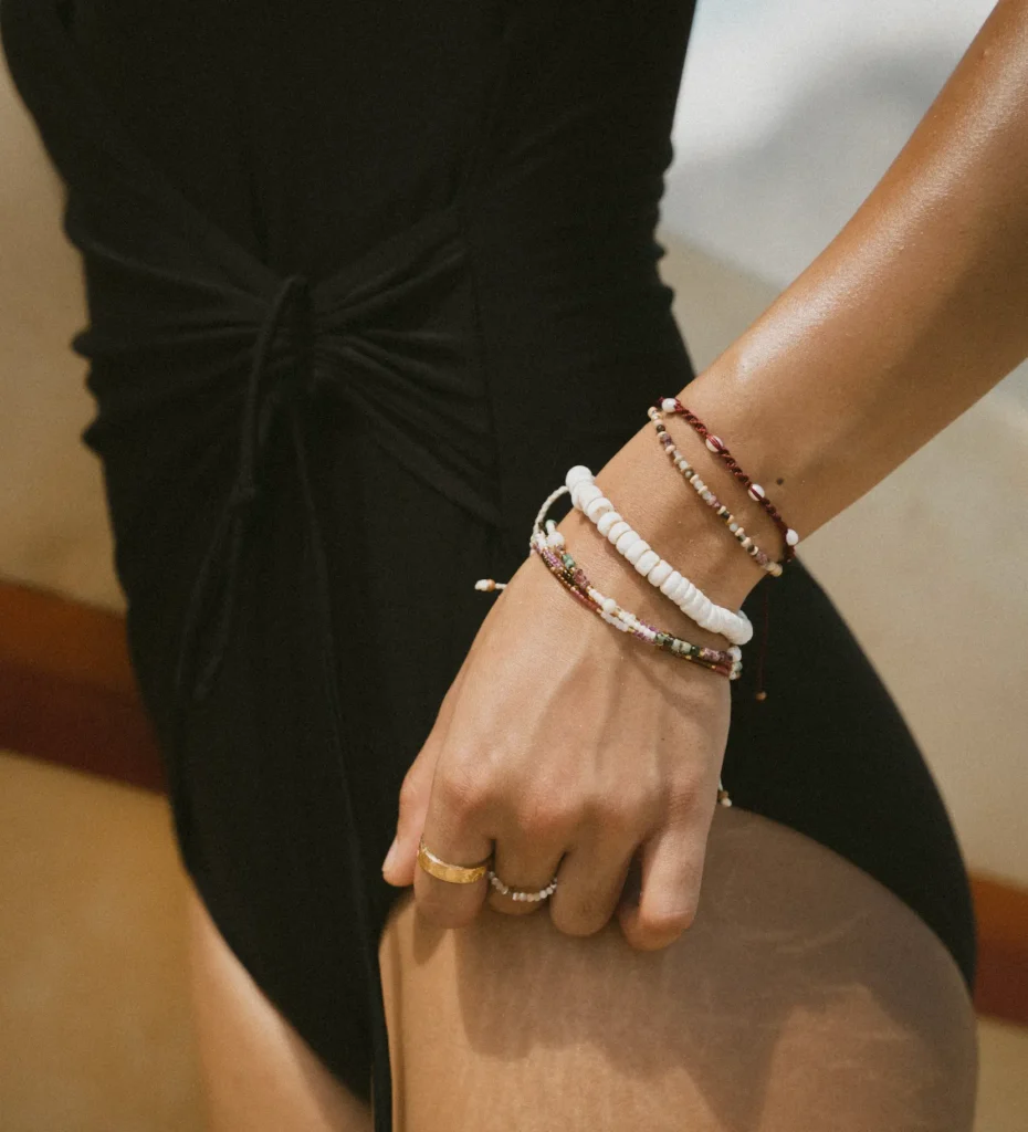 Deep Red Shell & Pearl Beaded Bracelet Set 3
