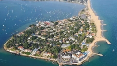 Helicopter Sightseeing Tour Sandbanks & Jurassic Coast Thumb