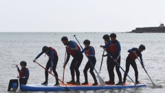 3-Hour Group Giant Paddle Boarding Thumb