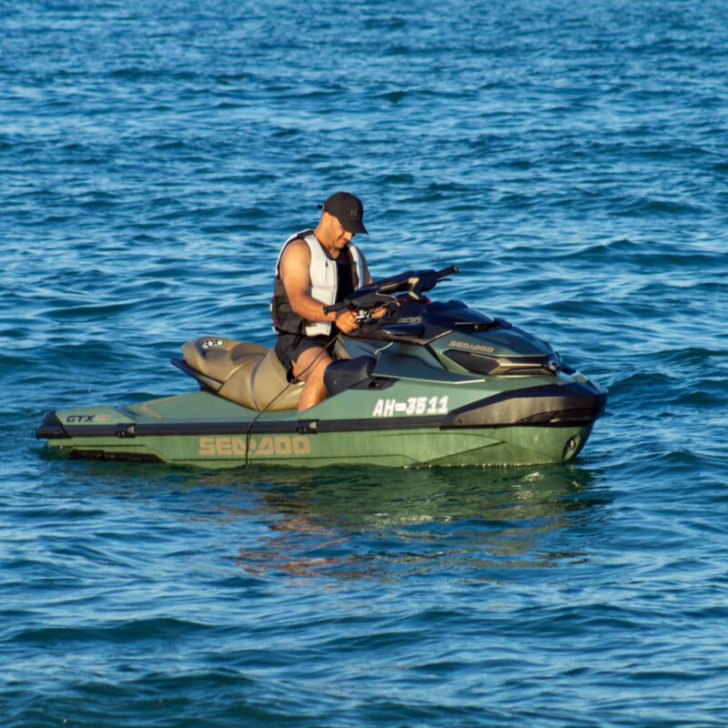 Jetski Chill and Insta Check